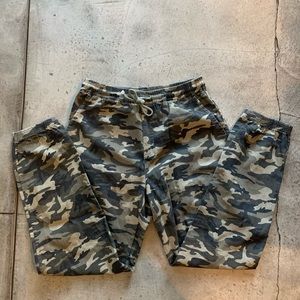 Princess Polly camo pants